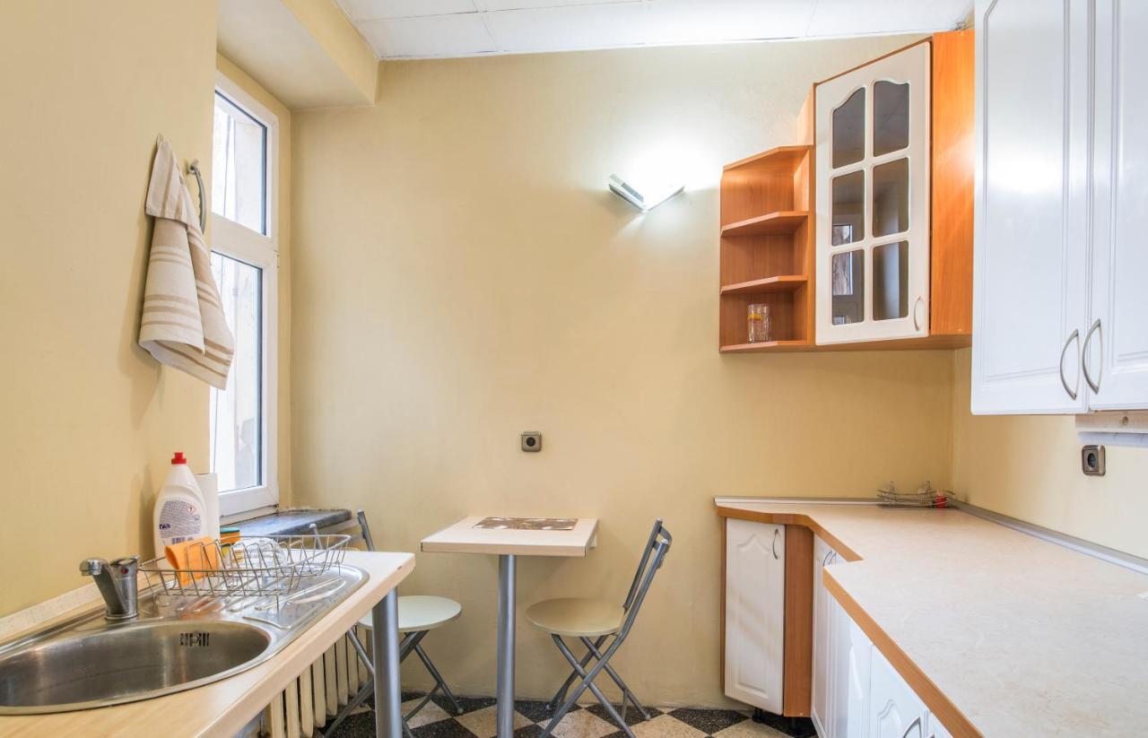 Sunny 1 Bedroom Apartment In Centre Of Рига Экстерьер фото